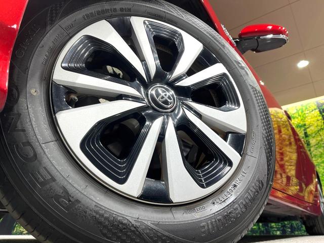 プリウスＰＨＶ Ａ　純正１１．６インチＳＤナビ　バックカメラ　衝突被害軽減システム　レーダークルーズ　コーナーセンサー　スマートキー　ＬＥＤヘッド　ビルトインＥＴＣ　純正１５インチアルミ　オートハイビーム　車線逸脱警報（13枚目）