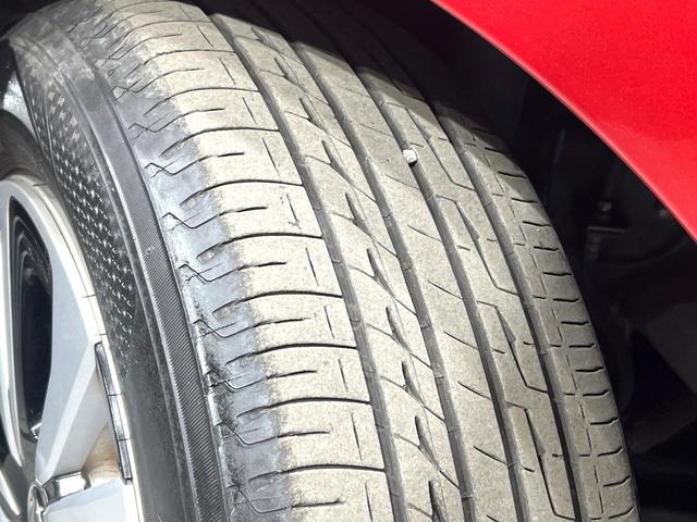 プリウスＰＨＶ Ａ　純正１１．６インチＳＤナビ　バックカメラ　衝突被害軽減システム　レーダークルーズ　コーナーセンサー　スマートキー　ＬＥＤヘッド　ビルトインＥＴＣ　純正１５インチアルミ　オートハイビーム　車線逸脱警報（26枚目）