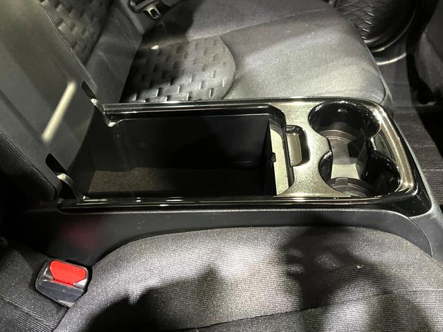 プリウスＰＨＶ Ａ　純正１１．６インチＳＤナビ　バックカメラ　衝突被害軽減システム　レーダークルーズ　コーナーセンサー　スマートキー　ＬＥＤヘッド　ビルトインＥＴＣ　純正１５インチアルミ　オートハイビーム　車線逸脱警報（53枚目）