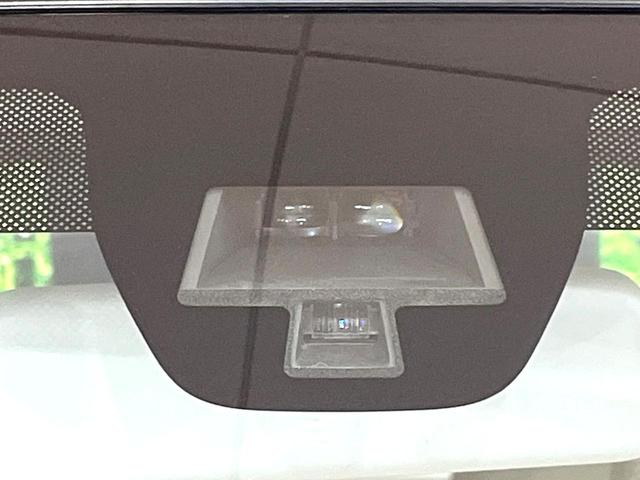 アルトラパン Ｘ　純正ＳＤナビ　全周囲カメラ　衝突被害軽減システム　禁煙車　シートヒーター　ドライブレコーダー　スマートキー　ＨＩＤヘッドライト　ビルトインＥＴＣ　オートライト　オートエアコン　Ｂｌｕｅｔｏｏｔｈ（5枚目）