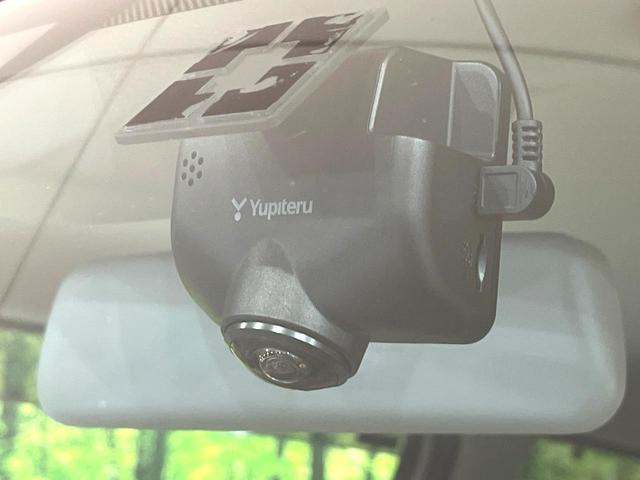 アルトラパン Ｘ　純正ＳＤナビ　全周囲カメラ　衝突被害軽減システム　禁煙車　シートヒーター　ドライブレコーダー　スマートキー　ＨＩＤヘッドライト　ビルトインＥＴＣ　オートライト　オートエアコン　Ｂｌｕｅｔｏｏｔｈ（6枚目）