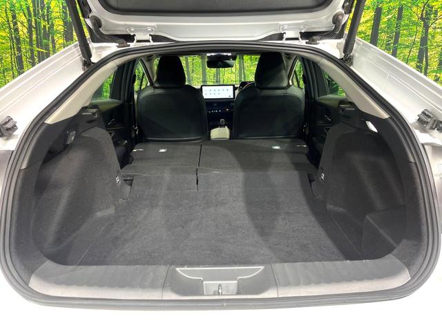 プリウス Z ガラスルーフ 全周囲カメラ 100V電源 衝突被害軽減システム レーダークルーズ 禁煙車 電動リアゲート レザーシート パワーシート コーナーセンサー スマートキー LEDヘッド ETC2.0(10枚目)