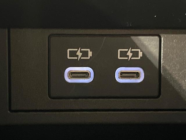 プリウス Z ガラスルーフ 全周囲カメラ 100V電源 衝突被害軽減システム レーダークルーズ 禁煙車 電動リアゲート レザーシート パワーシート コーナーセンサー スマートキー LEDヘッド ETC2.0(39枚目)