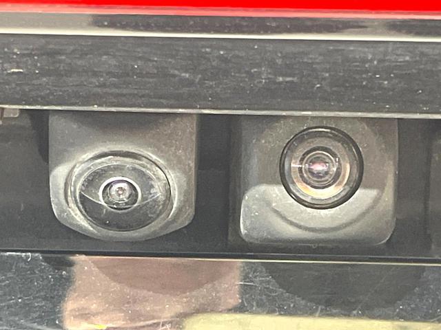 プリウス Z ガラスルーフ 全周囲カメラ 100V電源 衝突被害軽減システム レーダークルーズ 禁煙車 電動リアゲート レザーシート パワーシート コーナーセンサー スマートキー LEDヘッド ETC2.0(54枚目)