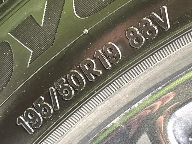 プリウス Z ガラスルーフ 全周囲カメラ 100V電源 衝突被害軽減システム レーダークルーズ 禁煙車 電動リアゲート レザーシート パワーシート コーナーセンサー スマートキー LEDヘッド ETC2.0(62枚目)