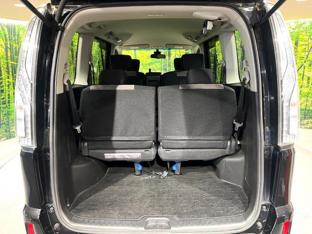 セレナ ライダーブラックラインS-HVアドバンスドセーフティ 両側電動ドア SDナビ 全周囲カメラ 衝突被害軽減システム コーナーセンサー スマートキー LEDヘッド ETC クルコン オートライト オートエアコン CD DVD再生(11枚目)