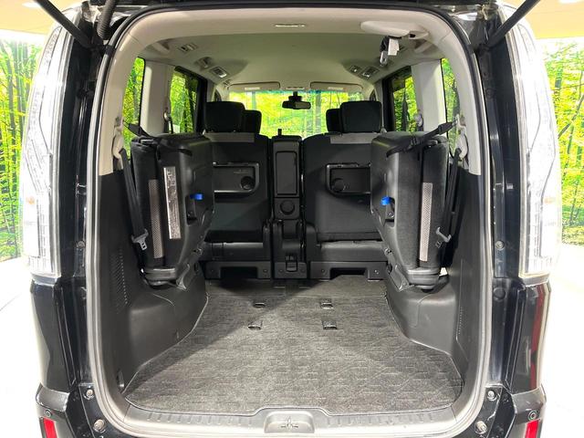 セレナ ライダーブラックラインS-HVアドバンスドセーフティ 両側電動ドア SDナビ 全周囲カメラ 衝突被害軽減システム コーナーセンサー スマートキー LEDヘッド ETC クルコン オートライト オートエアコン CD DVD再生(48枚目)