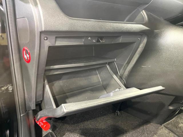 セレナ ライダーブラックラインS-HVアドバンスドセーフティ 両側電動ドア SDナビ 全周囲カメラ 衝突被害軽減システム コーナーセンサー スマートキー LEDヘッド ETC クルコン オートライト オートエアコン CD DVD再生(51枚目)