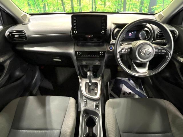 ヤリスクロス G 純正8インチナビ 全周囲カメラ 衝突被害軽減システム レーダークルーズコントロール 禁煙車 コーナーセンサー スマートキー LEDヘッドライト ETC オートハイビーム オートライト オートエアコン(2枚目)