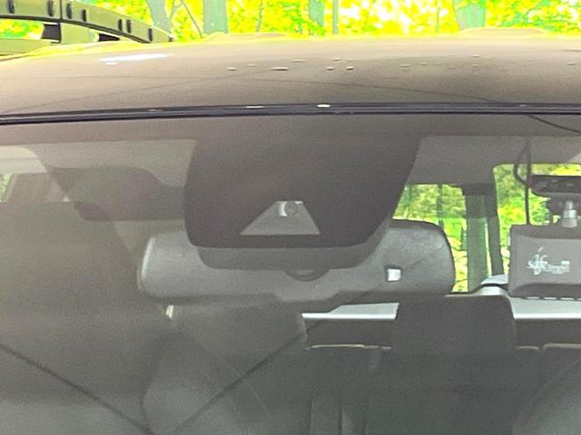 RAV4 アドベンチャー オフロードパッケージ 純正9型ナビ付ディスプレイオーディオ バックカメラ 衝突軽減システム 禁煙車 シートベンチレーション ステアリングヒーター パワーシート レーダークルーズ ETC ドライブレコーダー LEDヘッド(4枚目)