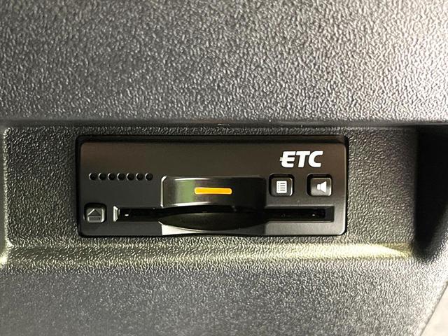 ジムニー XL 純正8型ナビ バックカメラ 衝突軽減システム 禁煙車 スマートキー ETC ハイビームアシスト オートライト オートエアコン フルセグTV Bluetooth 純正マッドフラップ(5枚目)