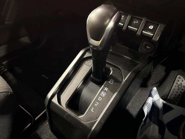 ジムニー XL 純正8型ナビ バックカメラ 衝突軽減システム 禁煙車 スマートキー ETC ハイビームアシスト オートライト オートエアコン フルセグTV Bluetooth 純正マッドフラップ(25枚目)