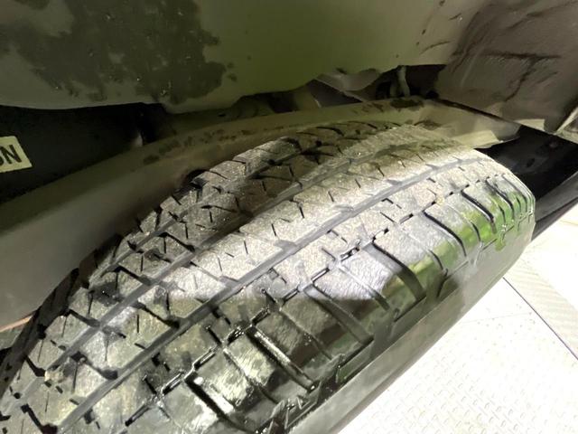 ジムニー XL 純正8型ナビ バックカメラ 衝突軽減システム 禁煙車 スマートキー ETC ハイビームアシスト オートライト オートエアコン フルセグTV Bluetooth 純正マッドフラップ(33枚目)