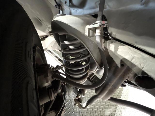 ジムニー XL 純正8型ナビ バックカメラ 衝突軽減システム 禁煙車 スマートキー ETC ハイビームアシスト オートライト オートエアコン フルセグTV Bluetooth 純正マッドフラップ(34枚目)