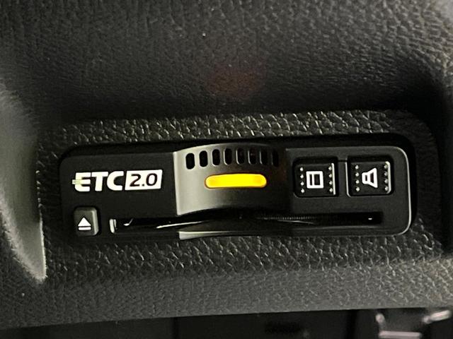 ヴェゼル e:HEV RS 登録済未使用車 全周囲カメラ 衝突被害軽減システム 電動リアゲート コーナーセンサー スマートキー LEDヘッド ETC2.0 純正18インチアルミ オートハイビーム オートライト オートエアコン(5枚目)