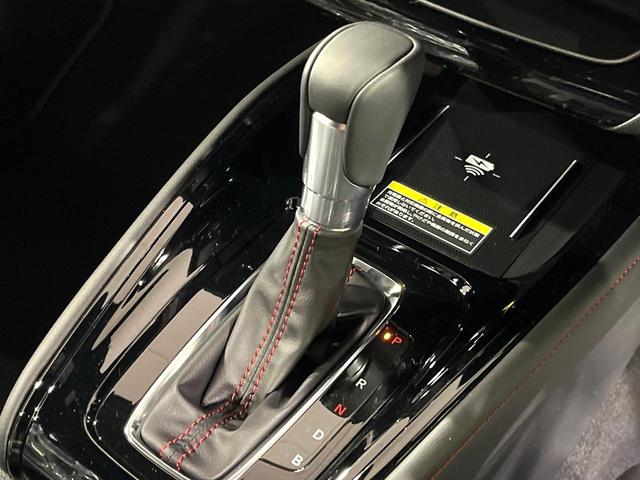 ヴェゼル e:HEV RS 登録済未使用車 全周囲カメラ 衝突被害軽減システム 電動リアゲート コーナーセンサー スマートキー LEDヘッド ETC2.0 純正18インチアルミ オートハイビーム オートライト オートエアコン(34枚目)