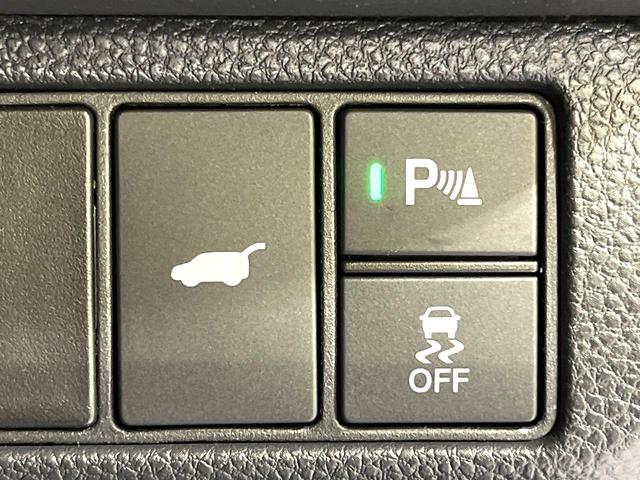 ヴェゼル e:HEV RS 登録済未使用車 全周囲カメラ 衝突被害軽減システム 電動リアゲート コーナーセンサー スマートキー LEDヘッド ETC2.0 純正18インチアルミ オートハイビーム オートライト オートエアコン(37枚目)