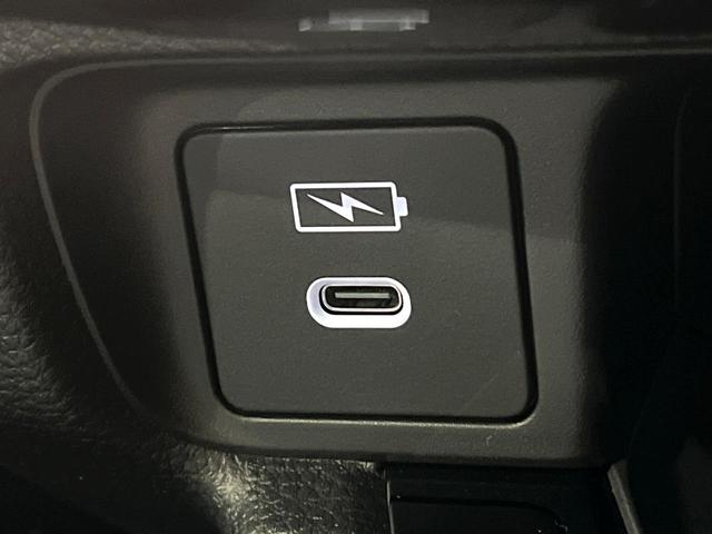 ヴェゼル e:HEV RS 登録済未使用車 全周囲カメラ 衝突被害軽減システム 電動リアゲート コーナーセンサー スマートキー LEDヘッド ETC2.0 純正18インチアルミ オートハイビーム オートライト オートエアコン(40枚目)