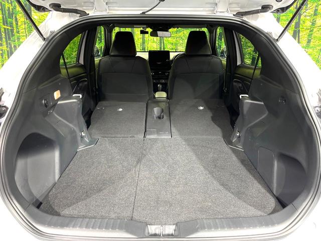 ヤリスクロス ハイブリッドZ 全周囲カメラ 衝突被害軽減システム レーダークルーズ 禁煙車 ハーフレザーシート パワーシート ドラレコ コーナーセンサー スマートキー LEDヘッド ETC2.0 純正18インチアルミ(10枚目)