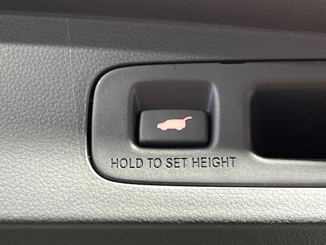 ステップワゴン スパーダ　登録済未使用車　純正１１．４型ナビ　両側電動ドア　バックカメラ　衝突被害軽減システム　コーナーセンサー　ブラインドスポットモニター　電動リアゲート　ＬＥＤヘッド　純正１６インチアルミ（5枚目）