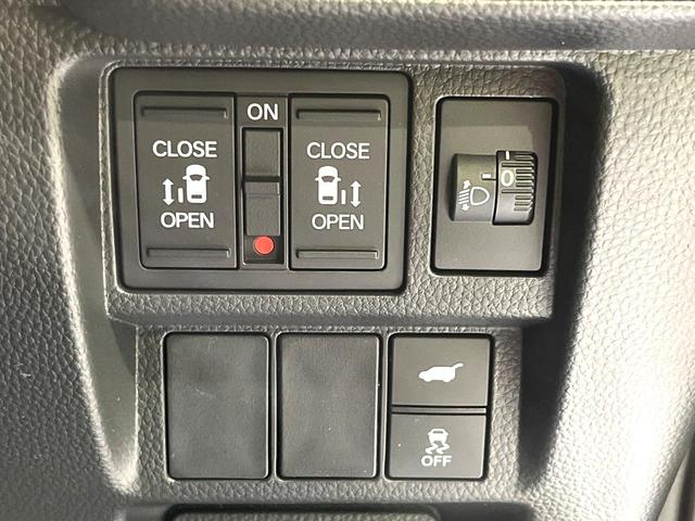 ステップワゴン スパーダ　登録済未使用車　純正１１．４型ナビ　両側電動ドア　バックカメラ　衝突被害軽減システム　コーナーセンサー　ブラインドスポットモニター　電動リアゲート　ＬＥＤヘッド　純正１６インチアルミ（6枚目）