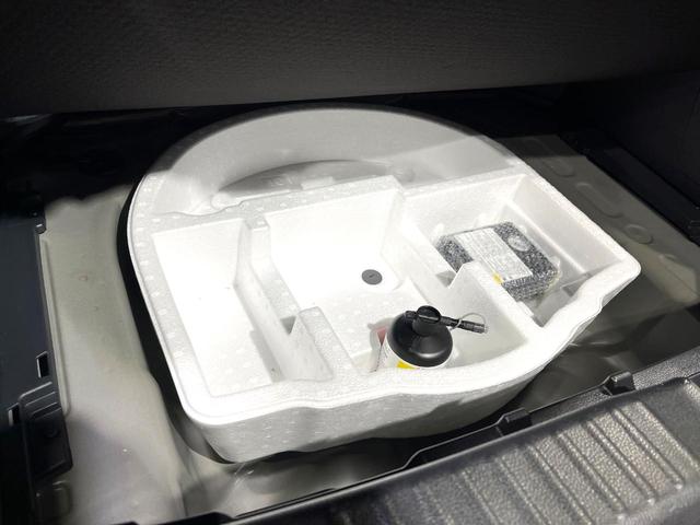 ヤリスクロス Ｚ　純正８インチナビ　バックカメラ　衝突被害軽減システム　レーダークルーズコントロール　禁煙車　パワーシート　ドラレコ　コーナーセンサー　スマートキー　ＬＥＤヘッド　ビルトインＥＴＣ　オートハイビーム（49枚目）