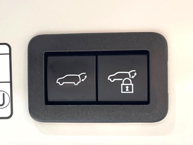 カローラクロス ハイブリッド　Ｚ　純正１０．５インチディスプレイオーディオ　ガラスルーフ　全周囲カメラ　衝突被害軽減システム　レーダークルーズ　禁煙車　電動リアゲート　パワーシート　スマートキー　ＥＴＣ２．０　純正１８インチアルミ（48枚目）