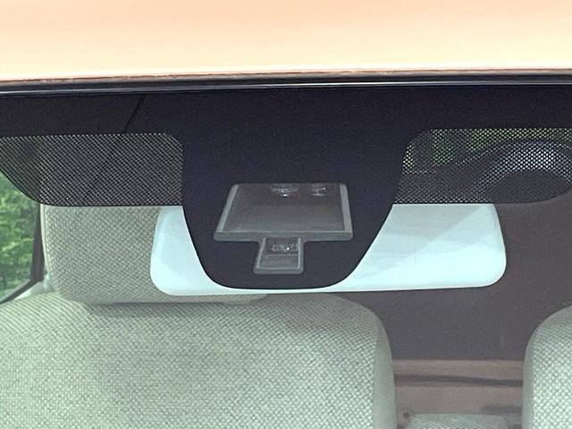 アルトラパン Ｇ　ＳＤナビ　バックカメラ　衝突被害軽減システム　禁煙車　スマートキー　プッシュスタート　Ｂｌｕｅｔｏｏｔｈ　ＣＤ　地デジ　シートリフター（3枚目）