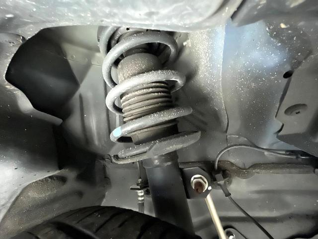 デリカミニ Ｔ　プレミアム　両側電動ドア　ＳＤナビ　全周囲カメラ　衝突軽減　レーダークルーズ　デジタルインナーミラー　禁煙車　シートヒーター　ドラレコ　ＥＴＣ　コーナーセンサー　ＬＥＤヘッド　ルーフレール　ハンドルヒーター（21枚目）