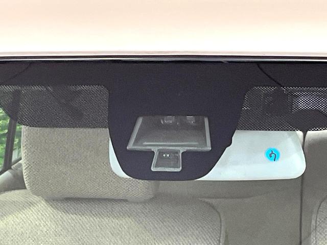 アルトラパン Ｓ　ＳＤナビ　バックカメラ　衝突被害軽減システム　禁煙車　シートヒーター　スマートキー　ＨＩＤヘッド　ビルトインＥＴＣ　オートライト　Ｂｌｕｅｔｏｏｔｈ　ＣＤ　ＤＶＤ再生　フルセグ（5枚目）