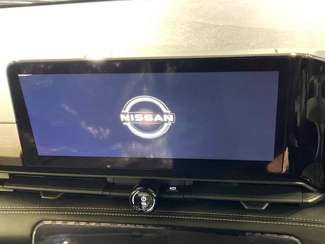 セレナ ハイウェイスターＶ　純正１２．３型ナビ　全周囲カメラ　登録済未使用車　両側電動ドア　衝突軽減　プロパイロット　ドラレコ　コーナーセンサー　ブラインドスポットモニター　ＬＥＤヘッド　ＥＴＣ２．０　デジタルインナーミラー（3枚目）