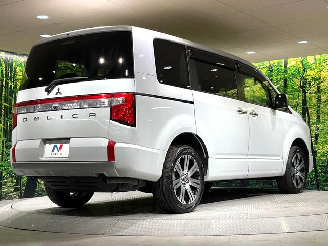 デリカＤ：５ Ｐ　純正１０型ナビ　両側電動ドア　全周囲カメラ　衝突被害軽減システム　レーダークルーズ　禁煙車　電動リアゲート　パワーシート　シートヒーター　ハンドルヒーター　ドラレコ　ＥＴＣ　スマートキー　ＬＥＤヘッド（17枚目）