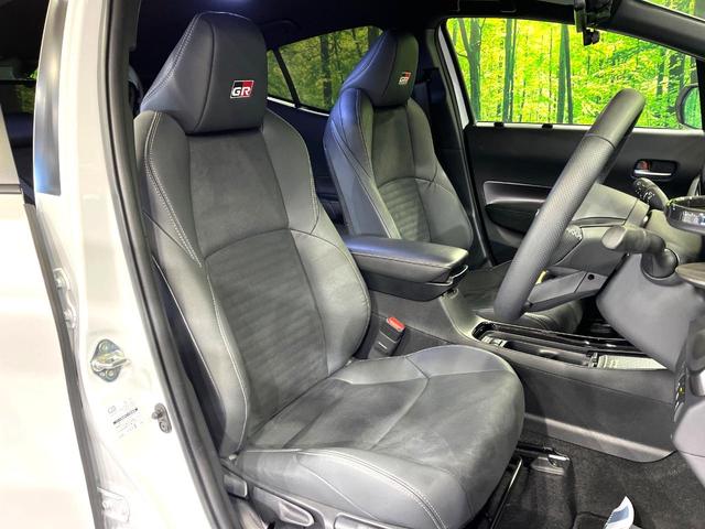 アクア ＧＲスポーツ　１０．５型ナビ　全周囲カメラ　１００Ｖ電源　衝突軽減システム　レーダークルーズ　禁煙車　ミラレコ　シートヒーター　コーナーセンサー　スマートキー　ＬＥＤヘッド　ＥＴＣ　純正１７インチアルミ（8枚目）