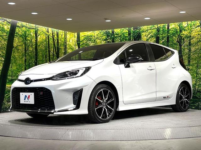 アクア ＧＲスポーツ　１０．５型ナビ　全周囲カメラ　１００Ｖ電源　衝突軽減システム　レーダークルーズ　禁煙車　ミラレコ　シートヒーター　コーナーセンサー　スマートキー　ＬＥＤヘッド　ＥＴＣ　純正１７インチアルミ（23枚目）