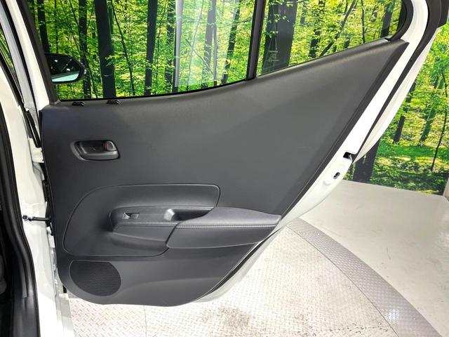 アクア ＧＲスポーツ　１０．５型ナビ　全周囲カメラ　１００Ｖ電源　衝突軽減システム　レーダークルーズ　禁煙車　ミラレコ　シートヒーター　コーナーセンサー　スマートキー　ＬＥＤヘッド　ＥＴＣ　純正１７インチアルミ（53枚目）