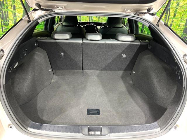 プリウス Ａツーリングセレクション　純正１１．６型ナビ　１００Ｖ電源　衝突軽減　レーダークルーズ　禁煙車　パワーシート　ブラインドスポットモニター　コーナーセンサー　ワイヤレス充電　ＬＥＤヘッド　ＥＴＣ２．０　ドラレコ　バックカメラ（48枚目）