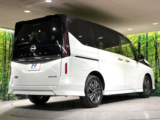 セレナ ｅ－パワー　ハイウェイスターＶ　純正１２．３型ナビ　登録済未使用車　両側電動ドア　全周囲カメラ　デジタルインナーミラー　プロパイロット　ＥＴＣ２．０　前後ドラレコ　コーナーセンサー　ＬＥＤヘッド　純正１６インチアルミ（17枚目）