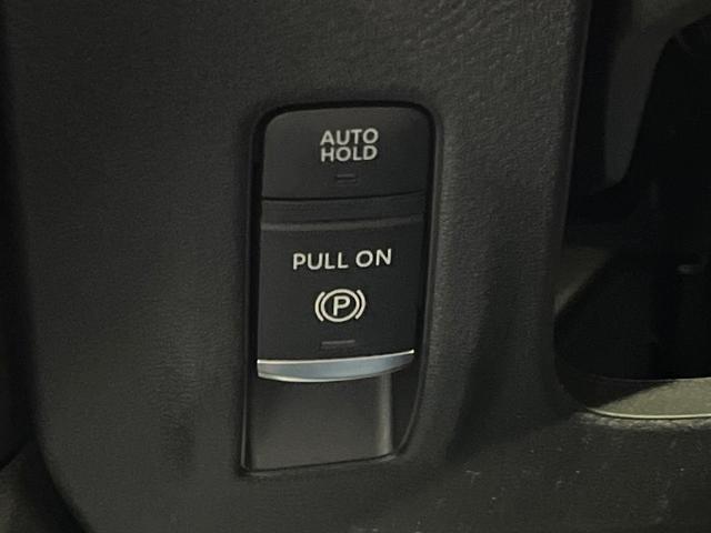 セレナ ｅ－パワー　ハイウェイスターＶ　純正１２．３型ナビ　登録済未使用車　両側電動ドア　全周囲カメラ　デジタルインナーミラー　プロパイロット　ＥＴＣ２．０　前後ドラレコ　コーナーセンサー　ＬＥＤヘッド　純正１６インチアルミ（32枚目）