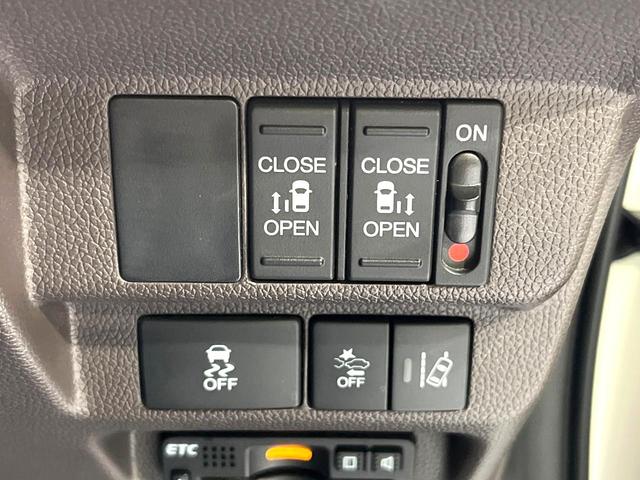 フリード Ｇ・ホンダセンシング　両側電動ドア　ＳＤナビ　バックカメラ　衝突被害軽減システム　禁煙車　ドラレコ　スマートキー　ＬＥＤヘッド　ビルトインＥＴＣ　車線逸脱警報　オートライト　オートエアコン　Ｂｌｕｅｔｏｏｔｈ　ＣＤ（5枚目）