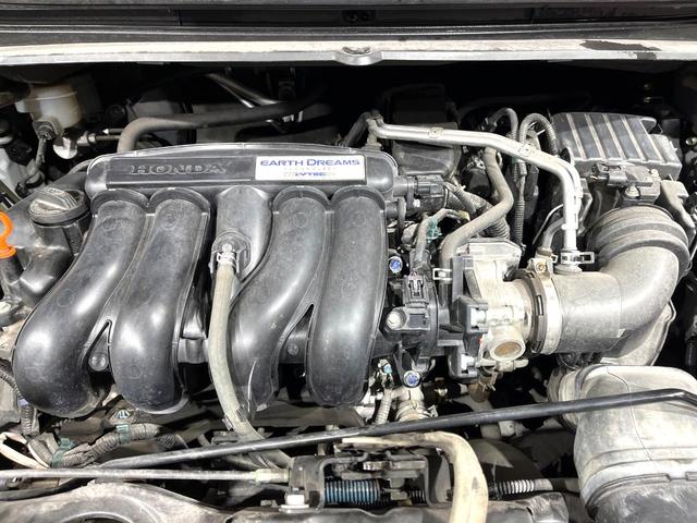 フリード Ｇ・ホンダセンシング　両側電動ドア　ＳＤナビ　バックカメラ　衝突被害軽減システム　禁煙車　ドラレコ　スマートキー　ＬＥＤヘッド　ビルトインＥＴＣ　車線逸脱警報　オートライト　オートエアコン　Ｂｌｕｅｔｏｏｔｈ　ＣＤ（19枚目）