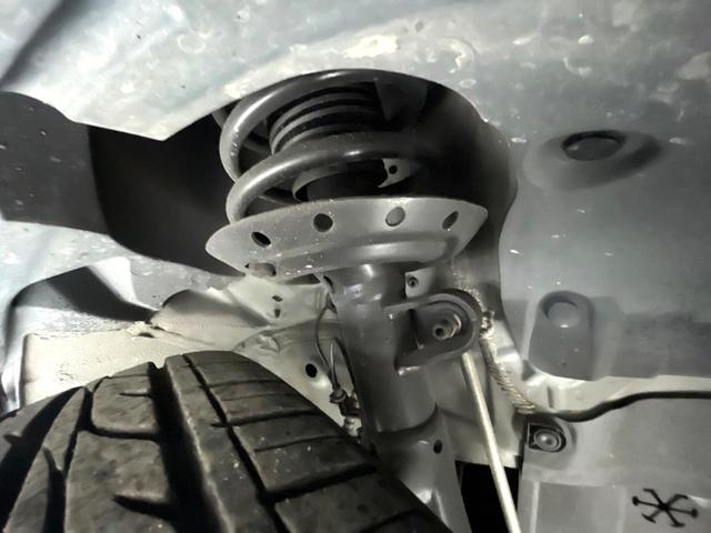 フリード Ｇ・ホンダセンシング　両側電動ドア　ＳＤナビ　バックカメラ　衝突被害軽減システム　禁煙車　ドラレコ　スマートキー　ＬＥＤヘッド　ビルトインＥＴＣ　車線逸脱警報　オートライト　オートエアコン　Ｂｌｕｅｔｏｏｔｈ　ＣＤ（24枚目）