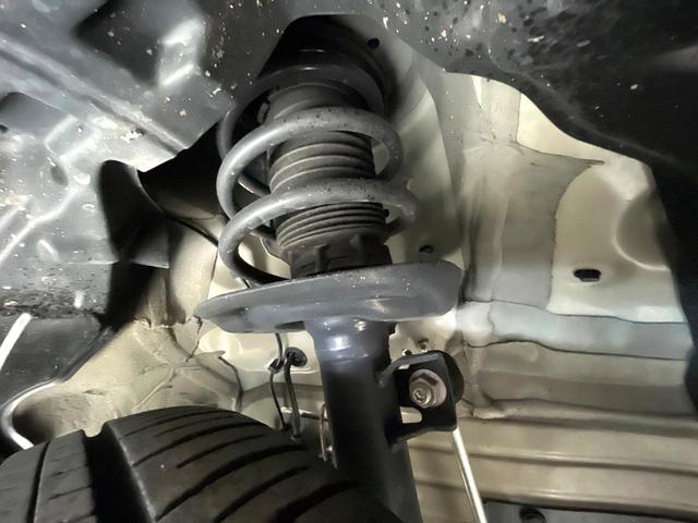 シエンタ ハイブリッドＺ　１０．５型ナビ　両側電動ドア　全周囲カメラ　ＡＣ１００Ｖ　衝突軽減　レーダークルーズ　禁煙車　ドラレコ　コーナーセンサー　スマートキー　ＬＥＤヘッド　ＥＴＣ２．０　純正１５インチアルミ（24枚目）