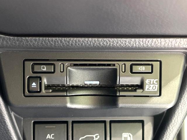 プリウス Ｚ　純正１２．３型ナビ　全周囲カメラ　衝突被害軽減システム　レーダークルーズ　禁煙車　電動リアゲート　レザーシート　前席シートエアコン　パワーシート　ドラレコ　コーナーセンサー　スマートキー（6枚目）