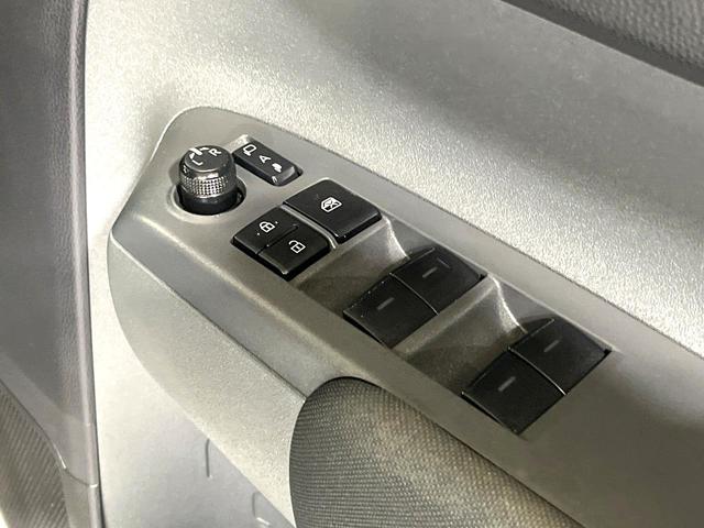 シエンタ ハイブリッドＧ　純正８型ＤＡ　両側電動ドア　全周囲カメラ　衝突被害軽減システム　禁煙車　ドラレコ　コーナーセンサー　スマートキー　ＬＥＤヘッド　ビルトインＥＴＣ　オートハイビーム　車線逸脱警報　オートライト（33枚目）