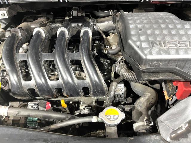 セレナ ハイウェイスターＶ　後席モニタ両側電動ドア　純正９インチナビ　全周囲カメラ　衝突被害軽減システム　禁煙車　ドラレコ　コーナーセンサー　スマートキー　ＬＥＤヘッド　ビルトインＥＴＣ　クルコン　純正１６インチアルミ（18枚目）