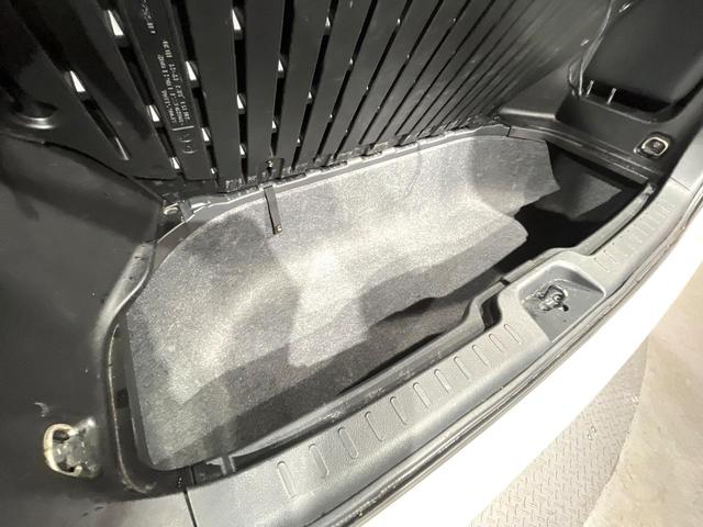 セレナ ハイウェイスターＶ　後席モニタ両側電動ドア　純正９インチナビ　全周囲カメラ　衝突被害軽減システム　禁煙車　ドラレコ　コーナーセンサー　スマートキー　ＬＥＤヘッド　ビルトインＥＴＣ　クルコン　純正１６インチアルミ（45枚目）