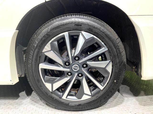 セレナ ハイウェイスターＶ　後席モニタ両側電動ドア　純正９インチナビ　全周囲カメラ　衝突被害軽減システム　禁煙車　ドラレコ　コーナーセンサー　スマートキー　ＬＥＤヘッド　ビルトインＥＴＣ　クルコン　純正１６インチアルミ（50枚目）