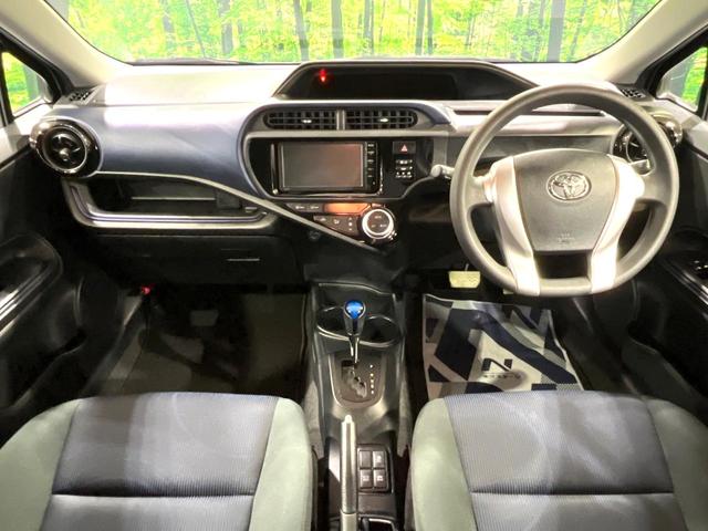 アクア Ｓ　純正ＳＤナビ　禁煙車　スマートキー　ナビ連動ＥＴＣ　オートライト　オートエアコン　Ｂｌｕｅｔｏｏｔｈ　ＣＤ　地デジ（2枚目）