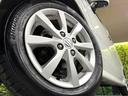 【純正アルミホイール】外観にマッチした純正アルミホイールを装着しております。各種社外アルミホイールや、スタッドレスタイヤも取扱いしております。是非ご相談ください♪