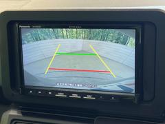 【バックカメラ】駐車時に後方がリアルタイム映像で確認できます。大型商業施設や立体駐車場での駐車時や、夜間のバック時に大活躍！運転スキルに関わらず、今や必須となった装備のひとつです！ 6